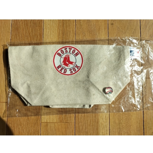 REDSOX BOSTON　レッドソックス　ミニバッグ　未使用 エンタメ/ホビーのタレントグッズ(スポーツ選手)の商品写真