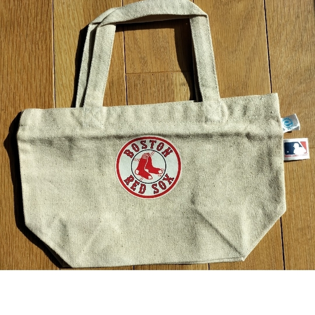 REDSOX BOSTON　レッドソックス　ミニバッグ　未使用 エンタメ/ホビーのタレントグッズ(スポーツ選手)の商品写真