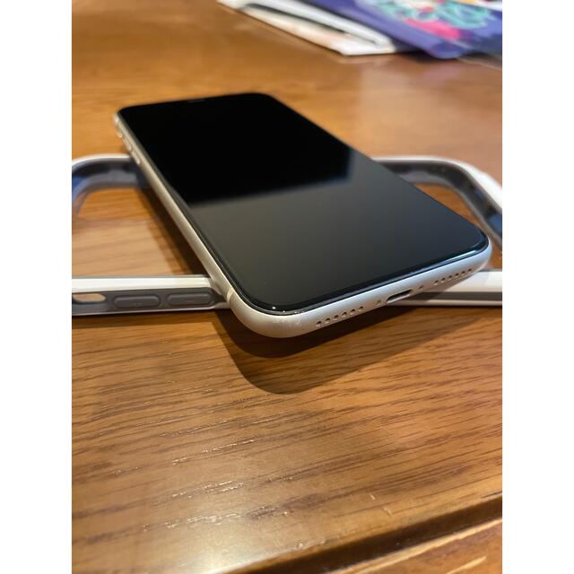 iPhone(アイフォーン)のiPhone11 64GB ホワイト　SIMフリー スマホ/家電/カメラのスマートフォン/携帯電話(スマートフォン本体)の商品写真