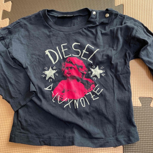 DIESEL(ディーゼル)のdiesel ８０サイズ　ロンＴ キッズ/ベビー/マタニティのベビー服(~85cm)(Ｔシャツ)の商品写真