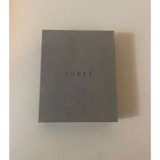 スリー(THREE)のTHREE シマリング　グローデュオ 1番(フェイスカラー)