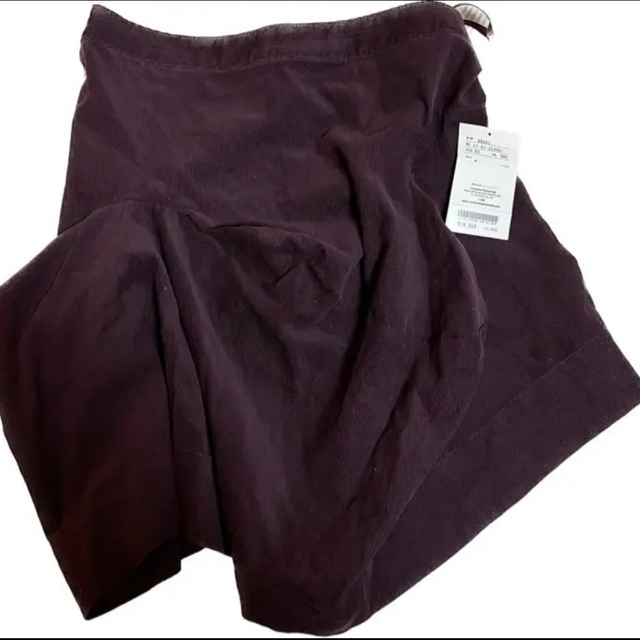 Vivienne Westwood(ヴィヴィアンウエストウッド)のヴィヴィアン  コーデュロイスカート  レディースのスカート(ひざ丈スカート)の商品写真