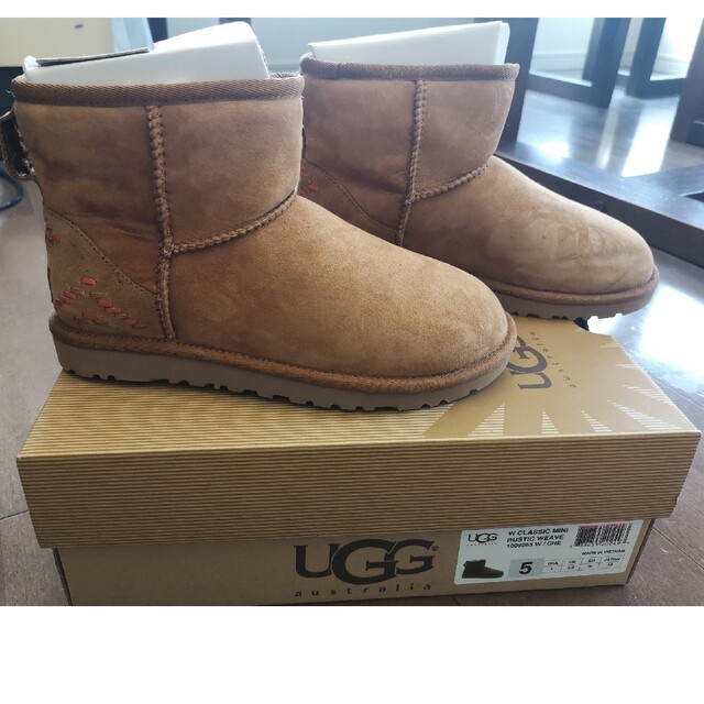 値下げした????新品。UGGレディースシューズ