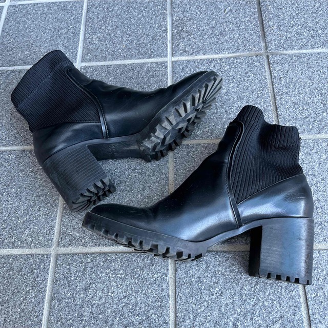 ZARA(ザラ)のZARA  ショートブーツ レディースの靴/シューズ(ブーツ)の商品写真