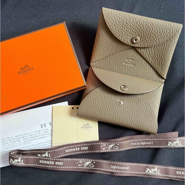 使い勝手の良い Hermes 新品未使用 エルメス カルヴィデュオ