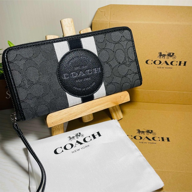 COACH(コーチ)のタイムセール中　1点限り　【新品】COACH コーチ  ラウンドファスナー長財布 メンズのファッション小物(長財布)の商品写真