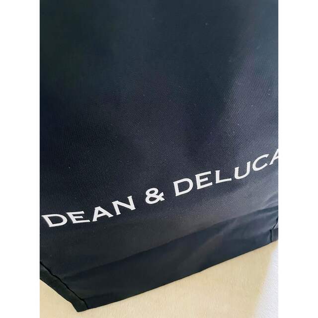 DEAN & DELUCA(ディーンアンドデルーカ)のディーンアンドデルーカ クーラーバッグ ブラック 黒 エコバッグ 保冷バッグ レディースのバッグ(エコバッグ)の商品写真