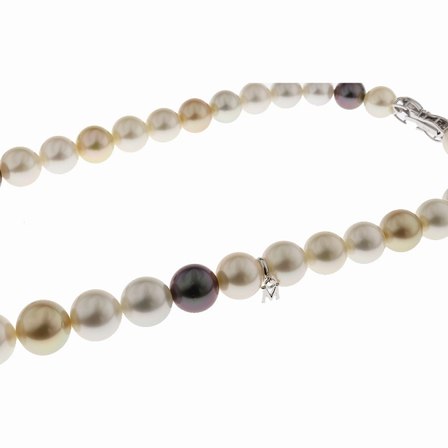 MIKIMOTO(ミキモト)の(美品)ミキモト MIKIMOTO マルチカラー パール ネックレス K18 WG × マルチカラーパール 糸交換済 8961 レディースのアクセサリー(ネックレス)の商品写真