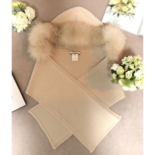 フォクシー(FOXEY)の美品▫️FOXEY F༚❁.*べ－ジュロ－ズ系♢フォックス❁カシミヤ.*ショ－ル(マフラー/ショール)