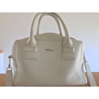 フルラ(Furla)のフルラ　バック（白）(ショルダーバッグ)