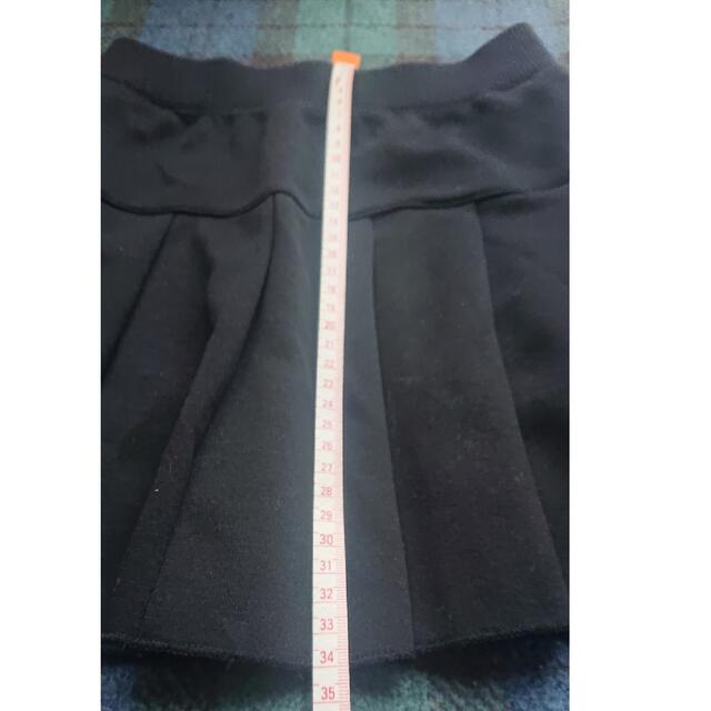 UNIQLO(ユニクロ)のユニクロ 黒スカート size不明 キッズ/ベビー/マタニティのキッズ服女の子用(90cm~)(スカート)の商品写真