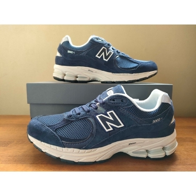 New Balance(ニューバランス)の☆【新品未使用】ニューバランス ML2002RD 24cm NAVY レディースの靴/シューズ(スニーカー)の商品写真