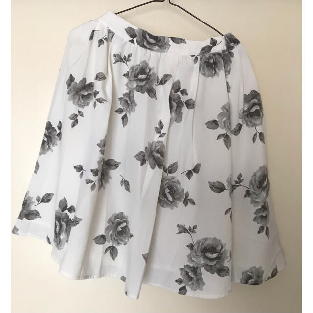 PAGEBOY(ページボーイ)の【aliciaPAGEBOY】花柄2wayチュールスカート レディースのスカート(ひざ丈スカート)の商品写真