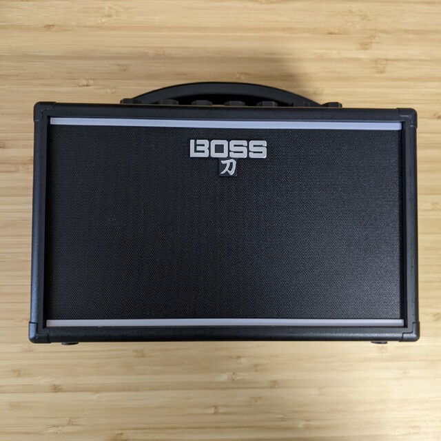 BOSS(ボス)のBOSS KATANA-MINI/ボス刀ミニ ギターアンプ 楽器のギター(ギターアンプ)の商品写真