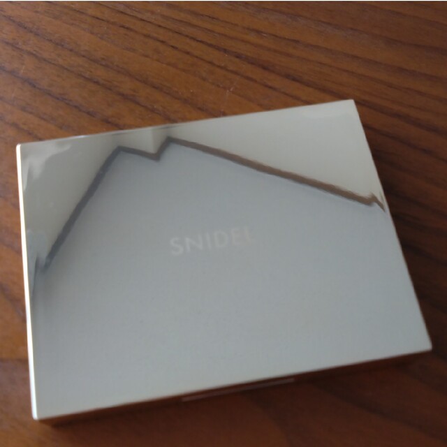 SNIDEL(スナイデル)のSNIDEL アイデザイナー 08 コスメ/美容のベースメイク/化粧品(アイシャドウ)の商品写真