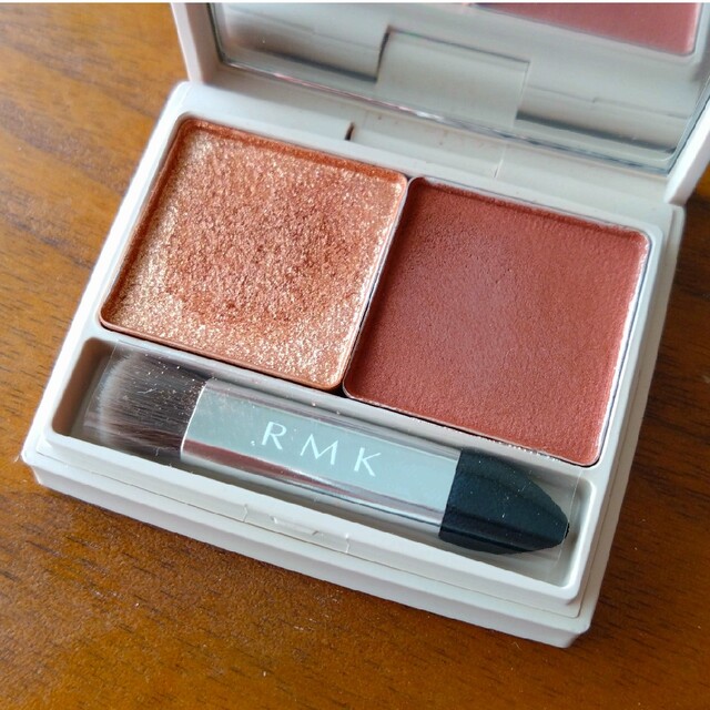 RMK(アールエムケー)のRMK　スプリングブレイズ デュオアイシャドウ 02 ローファイア コスメ/美容のベースメイク/化粧品(アイシャドウ)の商品写真
