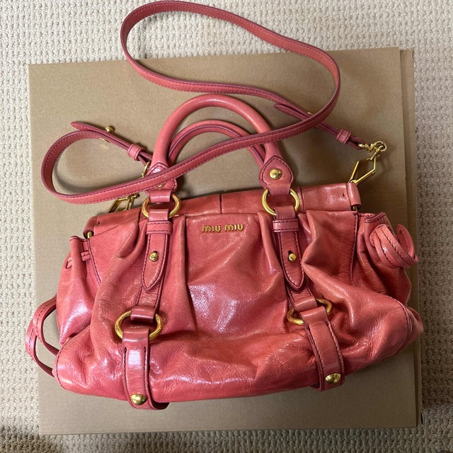 miumiu バッグ