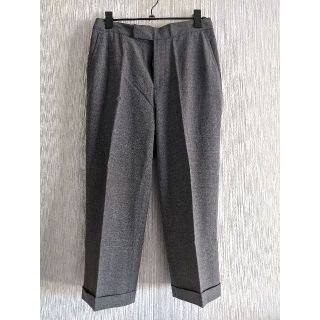 ギャップ(GAP)の美品　GAP センタープレスストレッチグレーパンツ(クロップドパンツ)