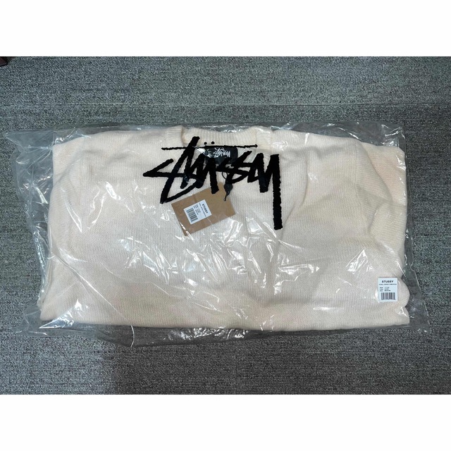 STUSSY(ステューシー)のMサイズ Stussy 8 ball spray sweater メンズのトップス(ニット/セーター)の商品写真