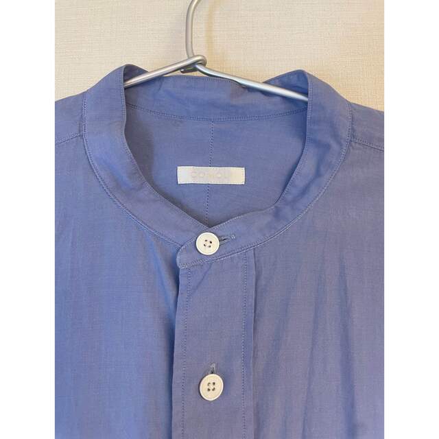 COMOLI(コモリ)のcomoliバンドカラーシャツ　サイズ0 サックス レディースのトップス(シャツ/ブラウス(長袖/七分))の商品写真