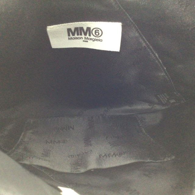MM6(エムエムシックス)のMaison Margiela MM6 チェーンバッグ　トライアングル ホワイト レディースのバッグ(トートバッグ)の商品写真