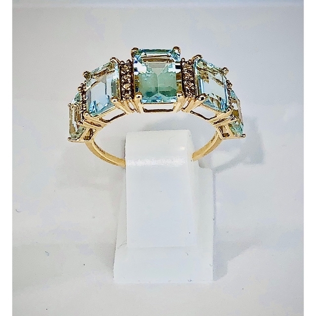 【新品）アクアマリン&ダイヤモンドリング(K18YG) レディースのアクセサリー(リング(指輪))の商品写真