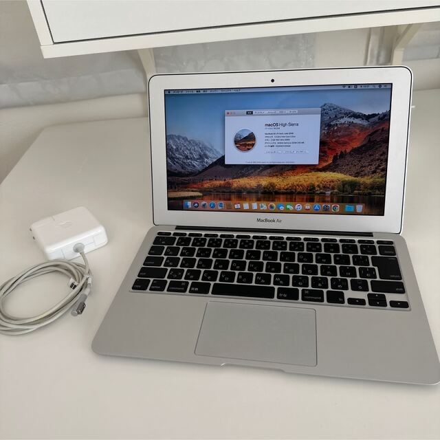 【美品DE完動品】MacBook Air 11インチ Late 2010