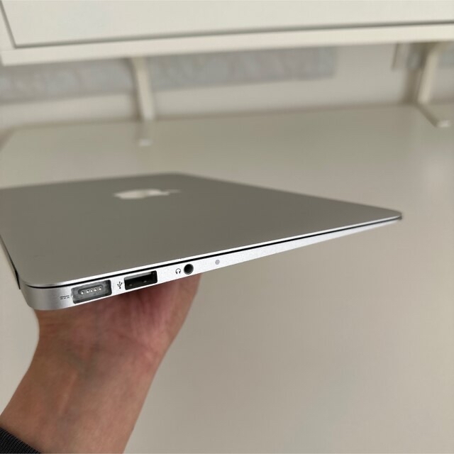 MacBook Air 11インチ 完動品MacbookAir