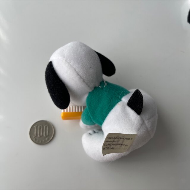 マクドナルド　ハッピーセット2001年　歯ブラシを持ったスヌーピー　ぬいぐるみ エンタメ/ホビーのおもちゃ/ぬいぐるみ(キャラクターグッズ)の商品写真