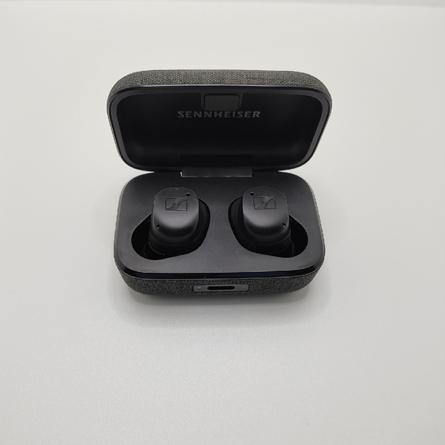 SENNHEISER MOMENTUM True Wireless 3 BLAC スマホ/家電/カメラのオーディオ機器(ヘッドフォン/イヤフォン)の商品写真