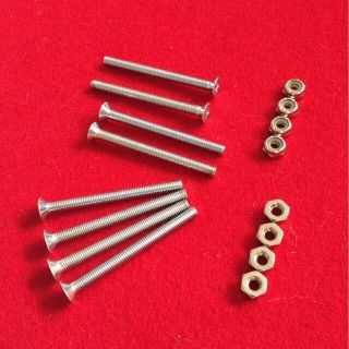 ６０＜税送料329円込み＞値下 SK8　厚ＰＡＴタイプ用　６０mmビスＳＥＴ(スケートボード)