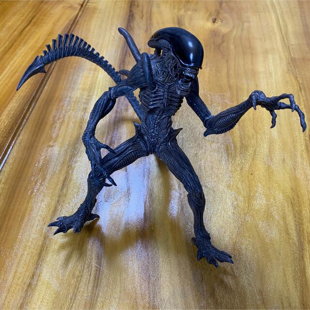 H・Rギーガー エイリアン フィギュア 高さ25センチの通販 by H・Rギーガー エイリアン フィギュア 高さ25センチの通販 by