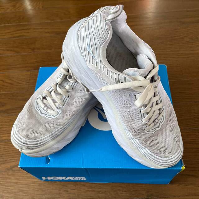 HOKA ONE ONE - ホカオネオネ ボンダイ6 26cm 白色 中古品の通販 by