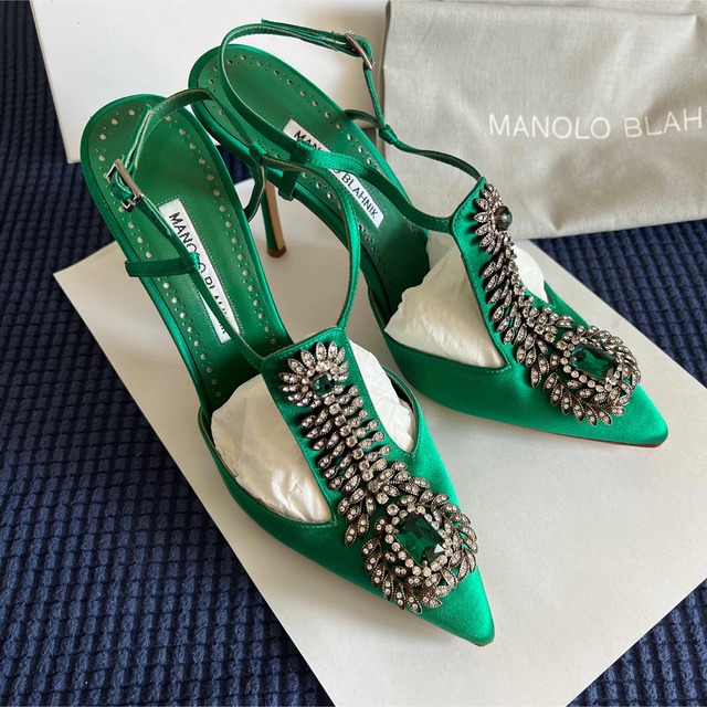 美品 希少 マノロブラニク JAMALA サンダル パンプス ミュール