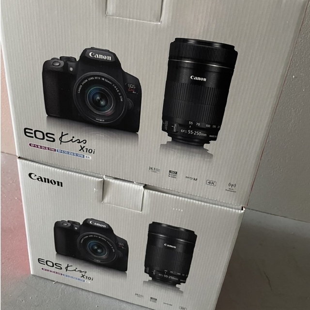 Canon EOS Kiss X10i ダブルズーム(新品・未使用品)