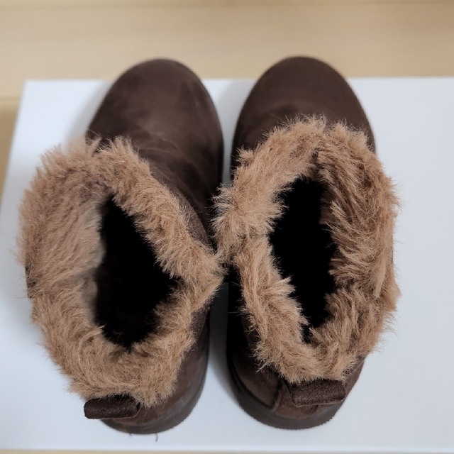 UNITED ARROWS(ユナイテッドアローズ)のキッズ　ブーツ17　クリスマス　正月　おでかけ キッズ/ベビー/マタニティのキッズ靴/シューズ(15cm~)(ブーツ)の商品写真