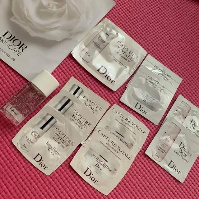 Dior(ディオール)のChristian Dior 化粧水 クリーム 美容液 コスメ/美容のキット/セット(サンプル/トライアルキット)の商品写真