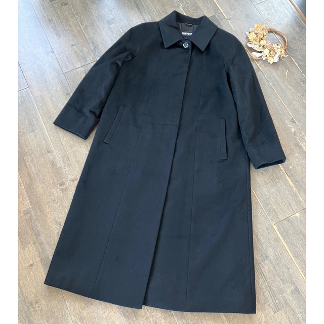 BURBERRY(バーバリー)のカシミヤ　100% サンヨーコート　ロング　黒　SANYO COAT レディースのジャケット/アウター(ロングコート)の商品写真