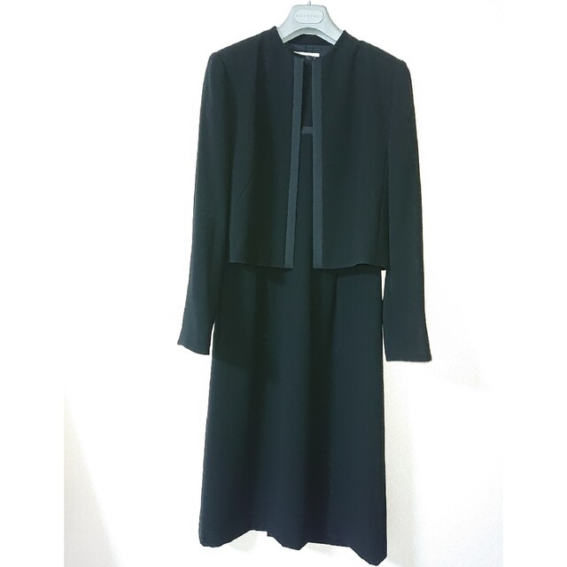 東京ソワール ラミューズ  フォーマルウェア 喪服   1回着用 レディースのフォーマル/ドレス(礼服/喪服)の商品写真