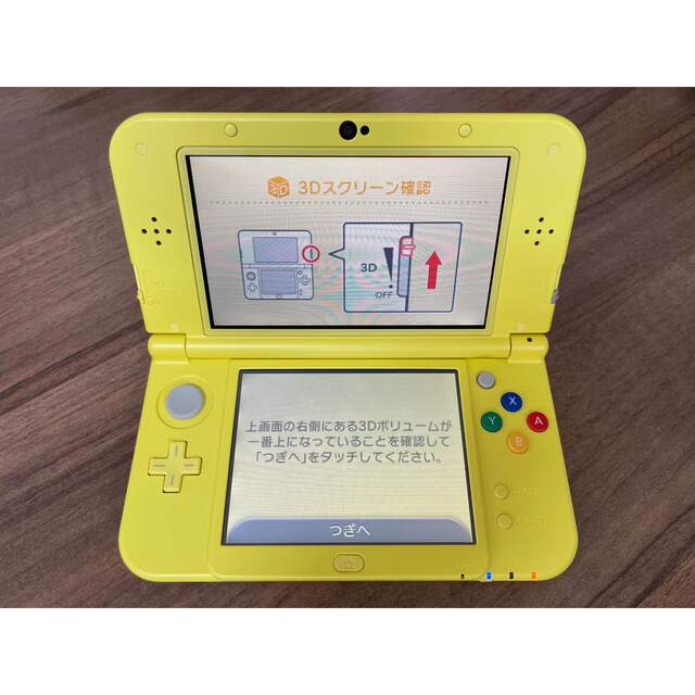 ニンテンドー3DS(ニンテンドー3DS)のNewニンテンドー3DS LL ピカチュウ【イエロー】 エンタメ/ホビーのゲームソフト/ゲーム機本体(携帯用ゲーム機本体)の商品写真