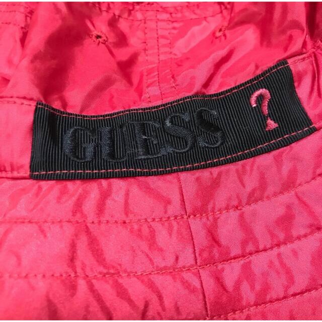 GUESS(ゲス)のGUESSナイロンバケットハット レディースの帽子(ハット)の商品写真