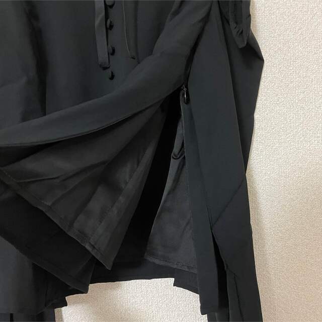 【EATME】ラッフルオープンショルダーブラウス ブラック 新品未使用