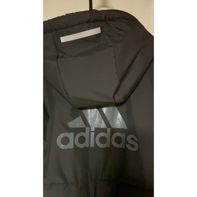 adidas(アディダス)のadidas 140cm ベンチコート　黒 スポーツ/アウトドアのサッカー/フットサル(ウェア)の商品写真