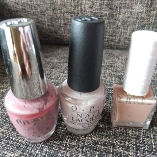 オーピーアイ(OPI)の【ネイルポリッシュ3種】OPIIS L57＆NLA60＆エレガンスBR04(マニキュア)