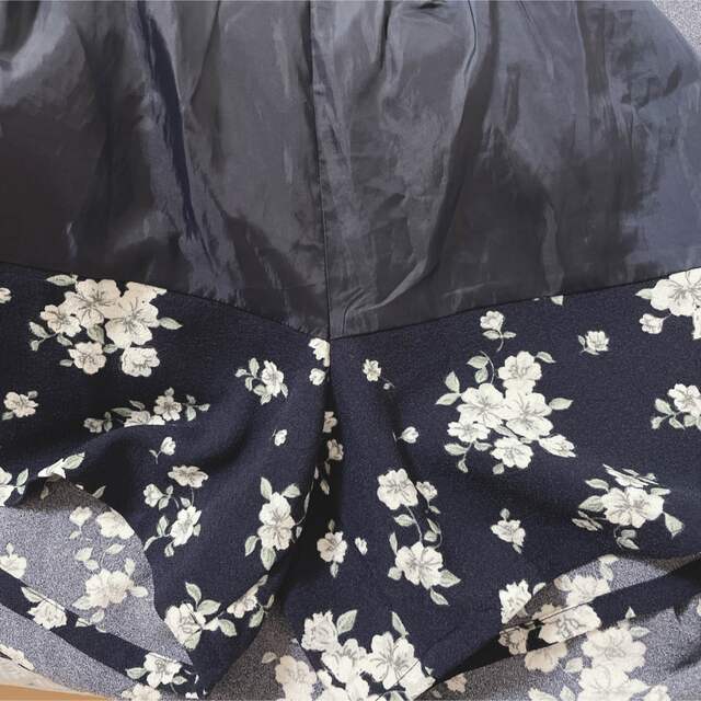 HONEYS(ハニーズ)のハニーズ 花柄キュロットスカート レディースのスカート(ひざ丈スカート)の商品写真