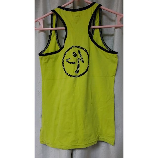 Zumba(ズンバ)のZUMBA　ズンバ　Tシャツ　タンク　ノースリーブ　Ｓサイズ　イエロー　黄色 レディースのトップス(タンクトップ)の商品写真