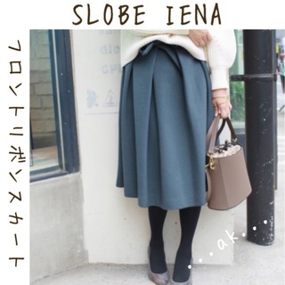 スローブイエナ(SLOBE IENA)のSLOBE IENA フロントリボンタックメルトンスカート ブルー イエナ(ひざ丈スカート)