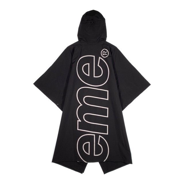 Supreme(シュプリーム)のシュプリーム 19SS ゴアテックス ポンチョ ブラック S/M メンズのジャケット/アウター(ポンチョ)の商品写真