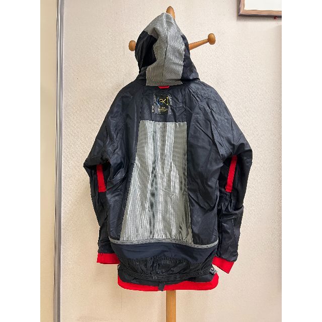 BURTON(バートン)のBURTON AK 2L CYCLIC JACKET GORE-TEX スポーツ/アウトドアのスノーボード(ウエア/装備)の商品写真