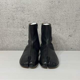 マルタンマルジェラ(Maison Martin Margiela)の新品　メゾンマルジェラ　42 タビアンクルブーツ　フラット　ブラック　Tabi(ブーツ)